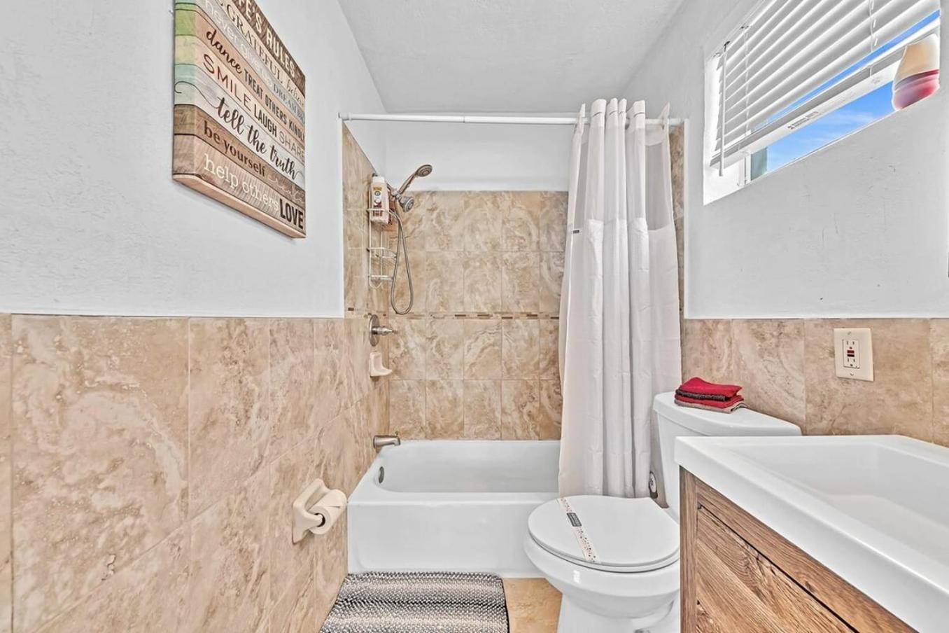 Hollywood Vacation Mins To Beach & Hard Rock #193 Apartment Bagian luar foto