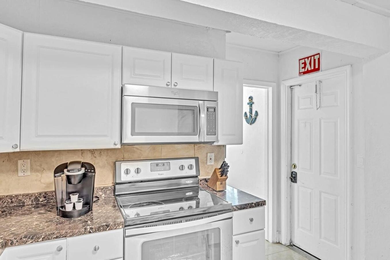 Hollywood Vacation Mins To Beach & Hard Rock #193 Apartment Bagian luar foto